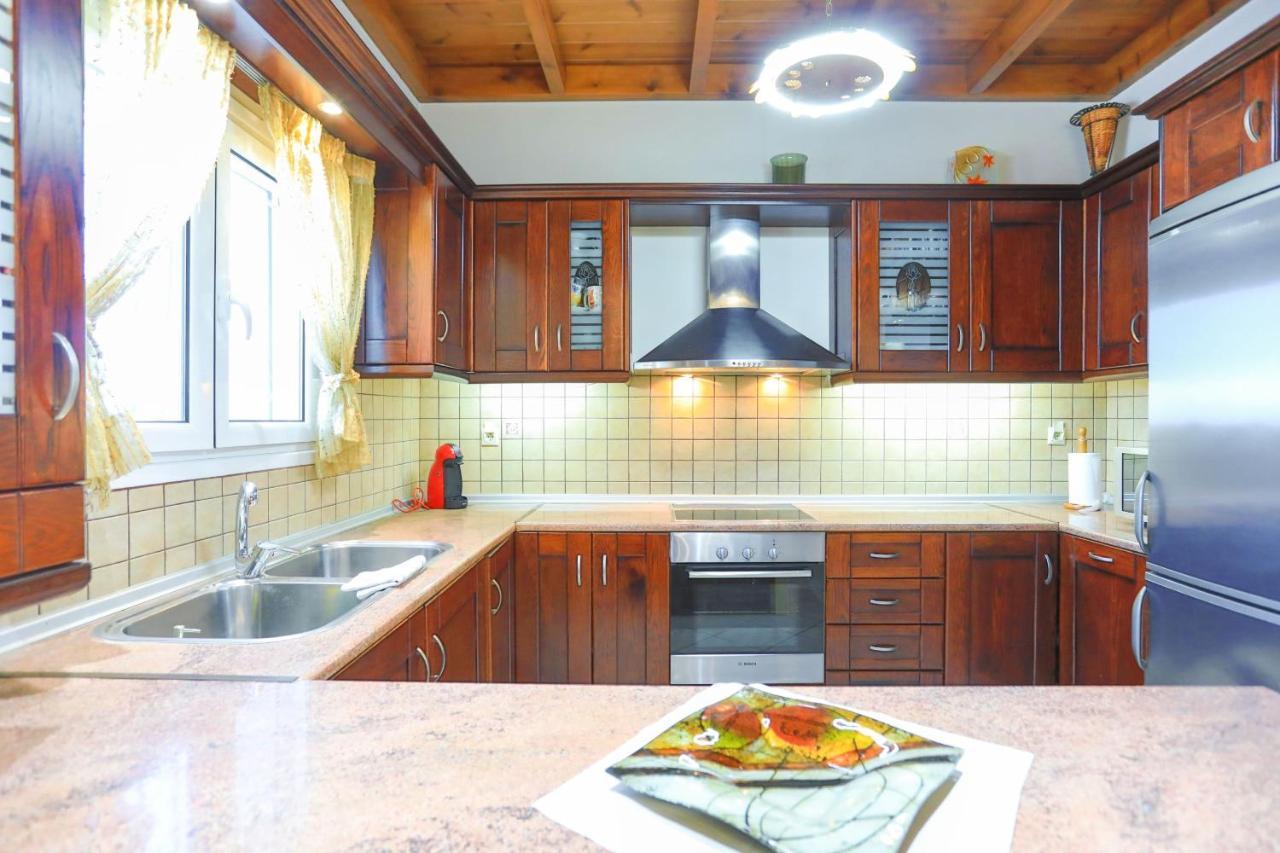 Villa Chrisdina Nymfai Екстериор снимка